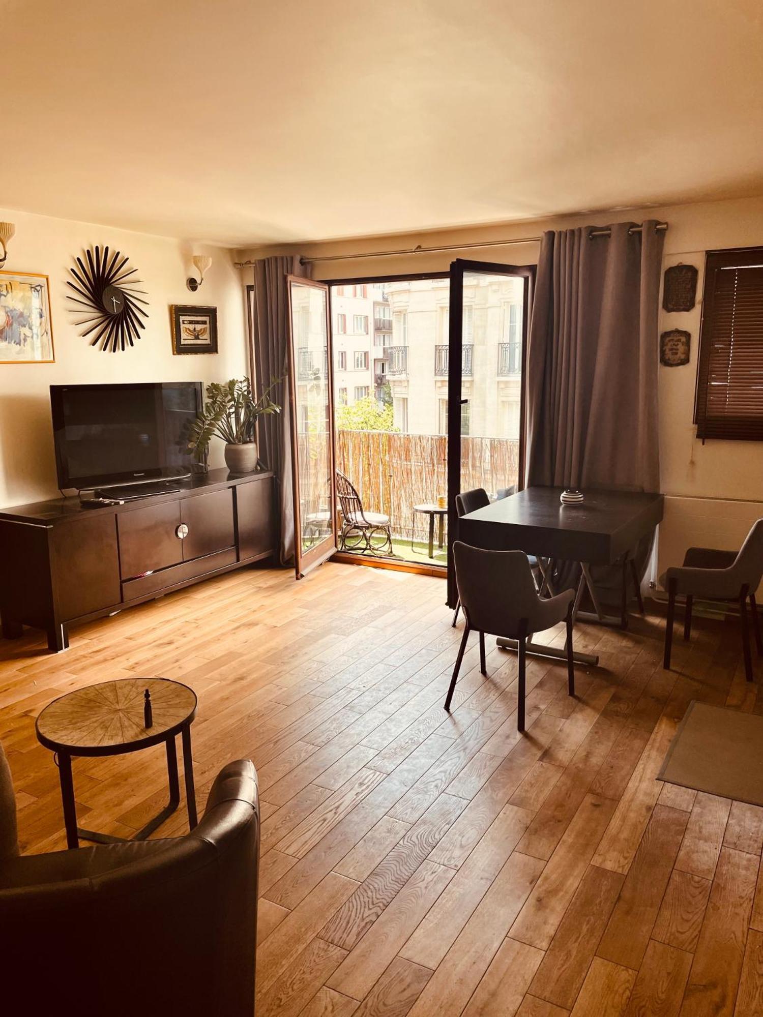 Jolie 2 Pieces Avec Balcon Paris 15 Eme Apartment Exterior photo