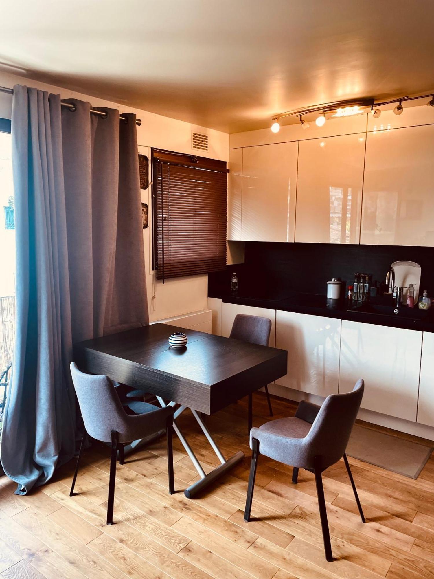 Jolie 2 Pieces Avec Balcon Paris 15 Eme Apartment Exterior photo