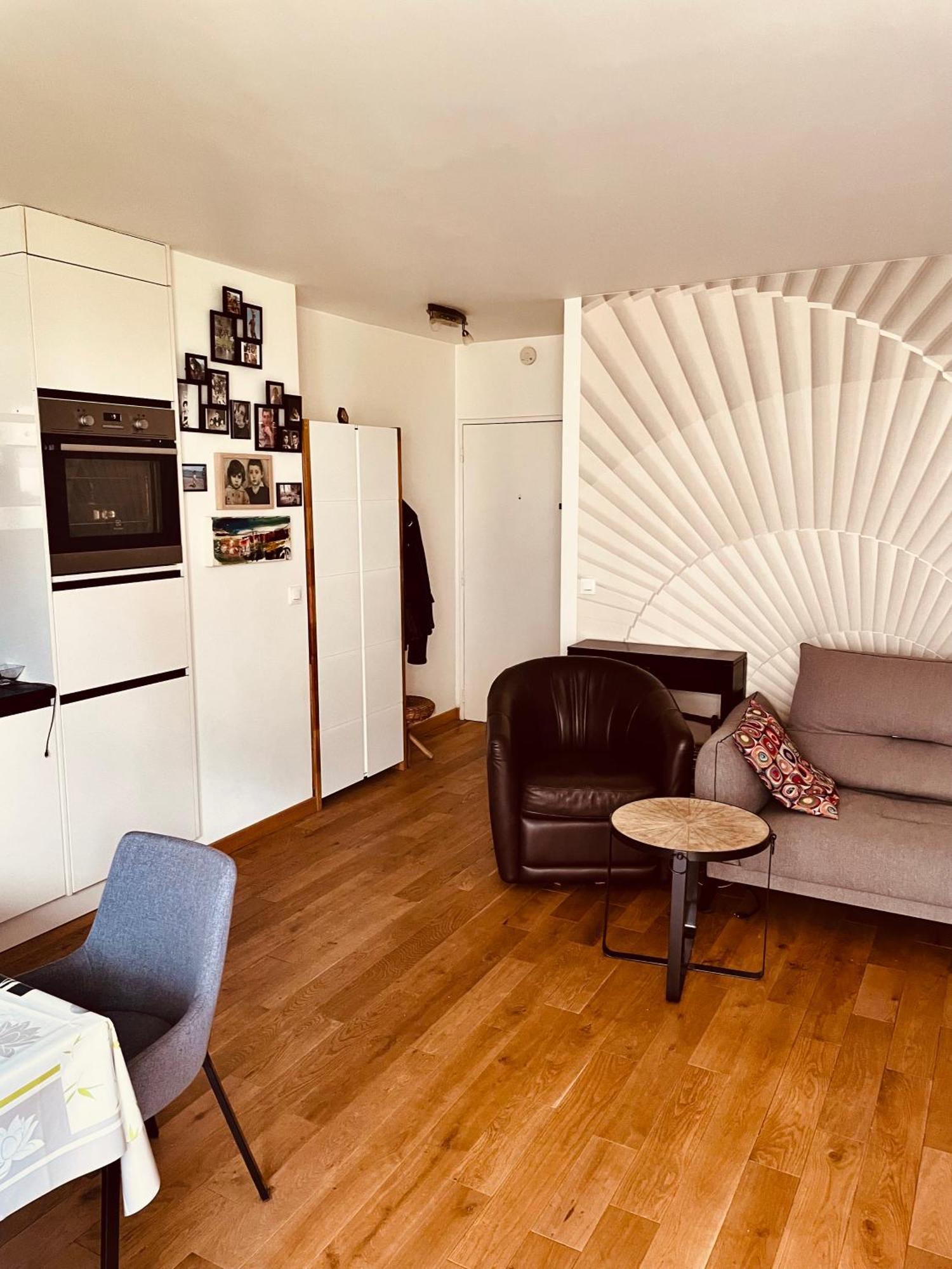 Jolie 2 Pieces Avec Balcon Paris 15 Eme Apartment Exterior photo